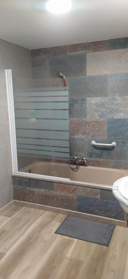 Piso Navas 2 Apartment Navas de San Antonio Екстериор снимка
